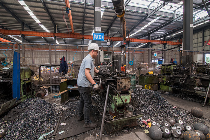 四川网架配件-螺栓球加工车间